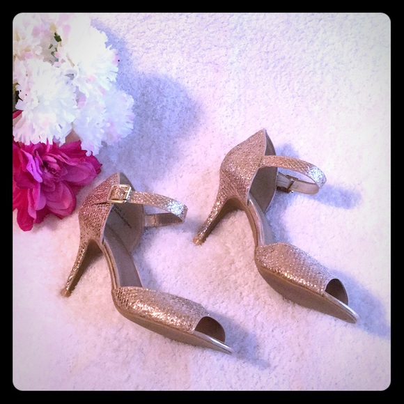 Bamboo Gold Glitter Heels Final Price - Picture 5 of 7